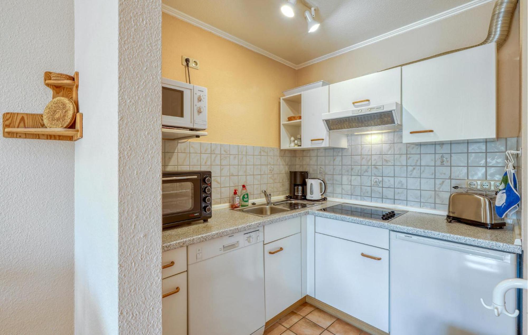 Nice Home In Toenning With Kitchen מראה חיצוני תמונה